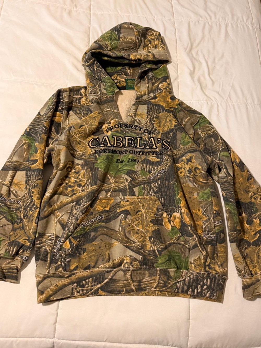Cabela's Realtree Camo Hoodie with Green and Gold Accents